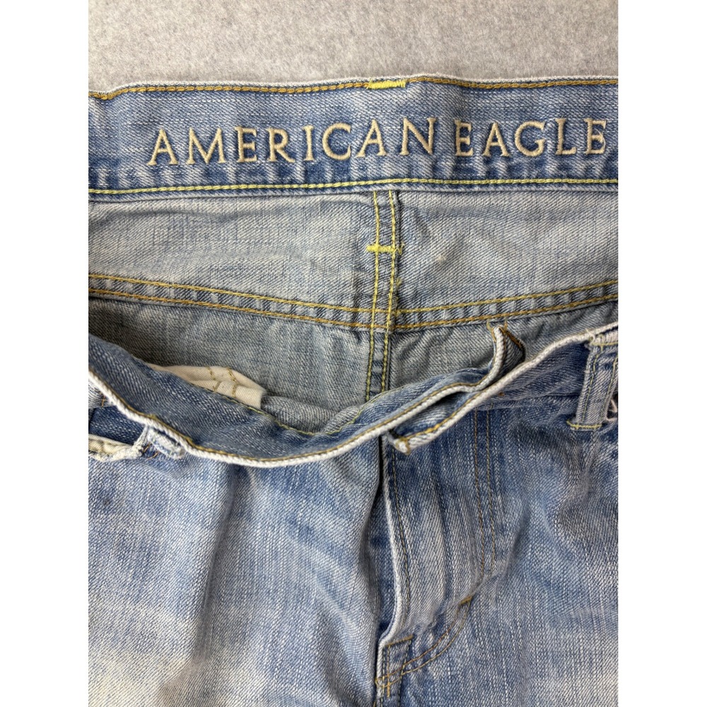 American Eagle Mens 34x32 Light Wash Straight Leg Denim Jeans 100% Cotton